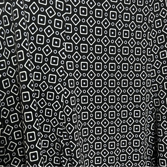 George Circle Skirt Size 8/10 Black & White Geometric Pattern EUC - Picture 3 of 5